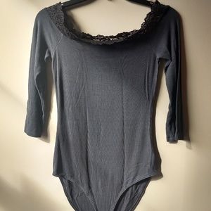 American Eagle Off The Shoulder Bodysuit- Size M